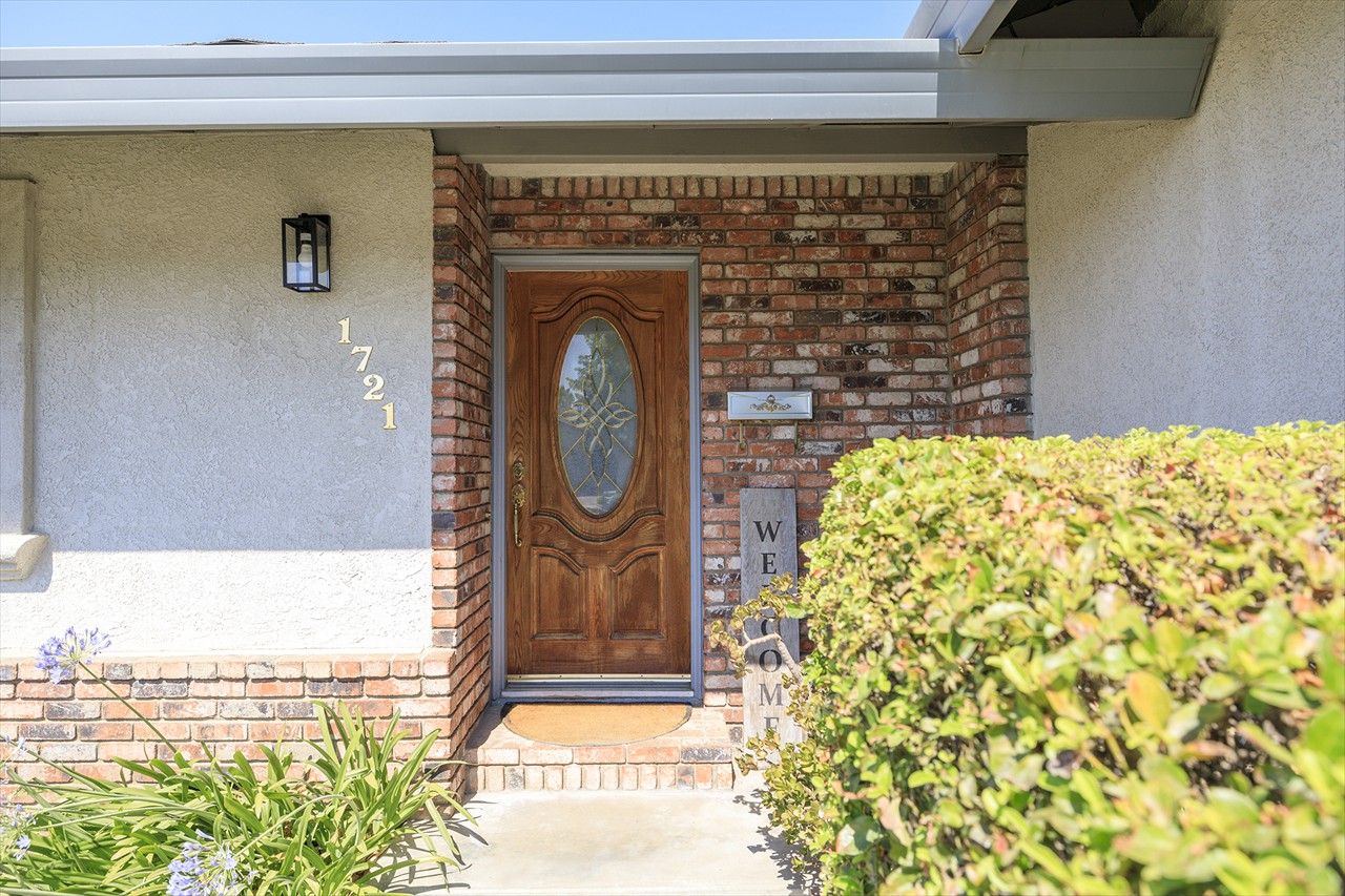 1721 Myrtlewood Drive, Ceres CA 95307