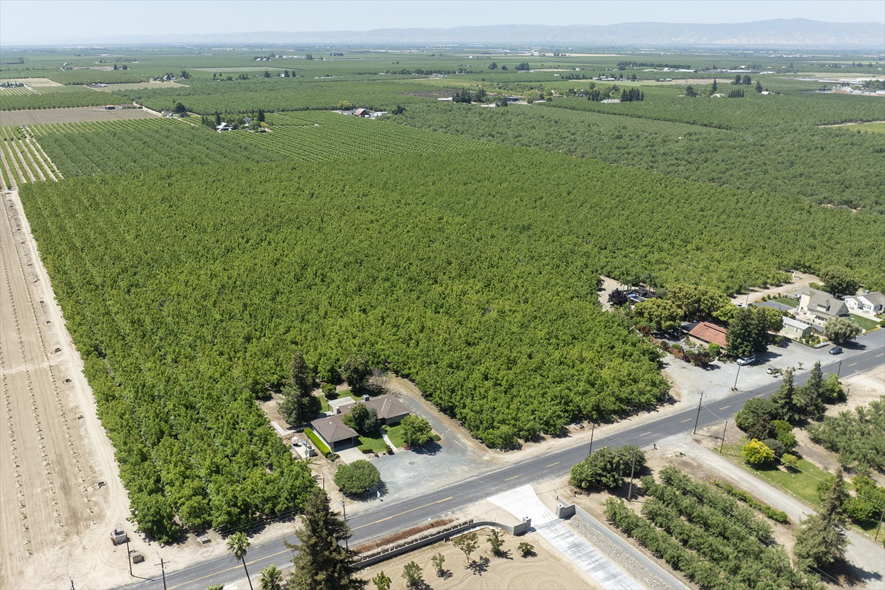 4136 Shoemake Avenue, Modesto CA 95358