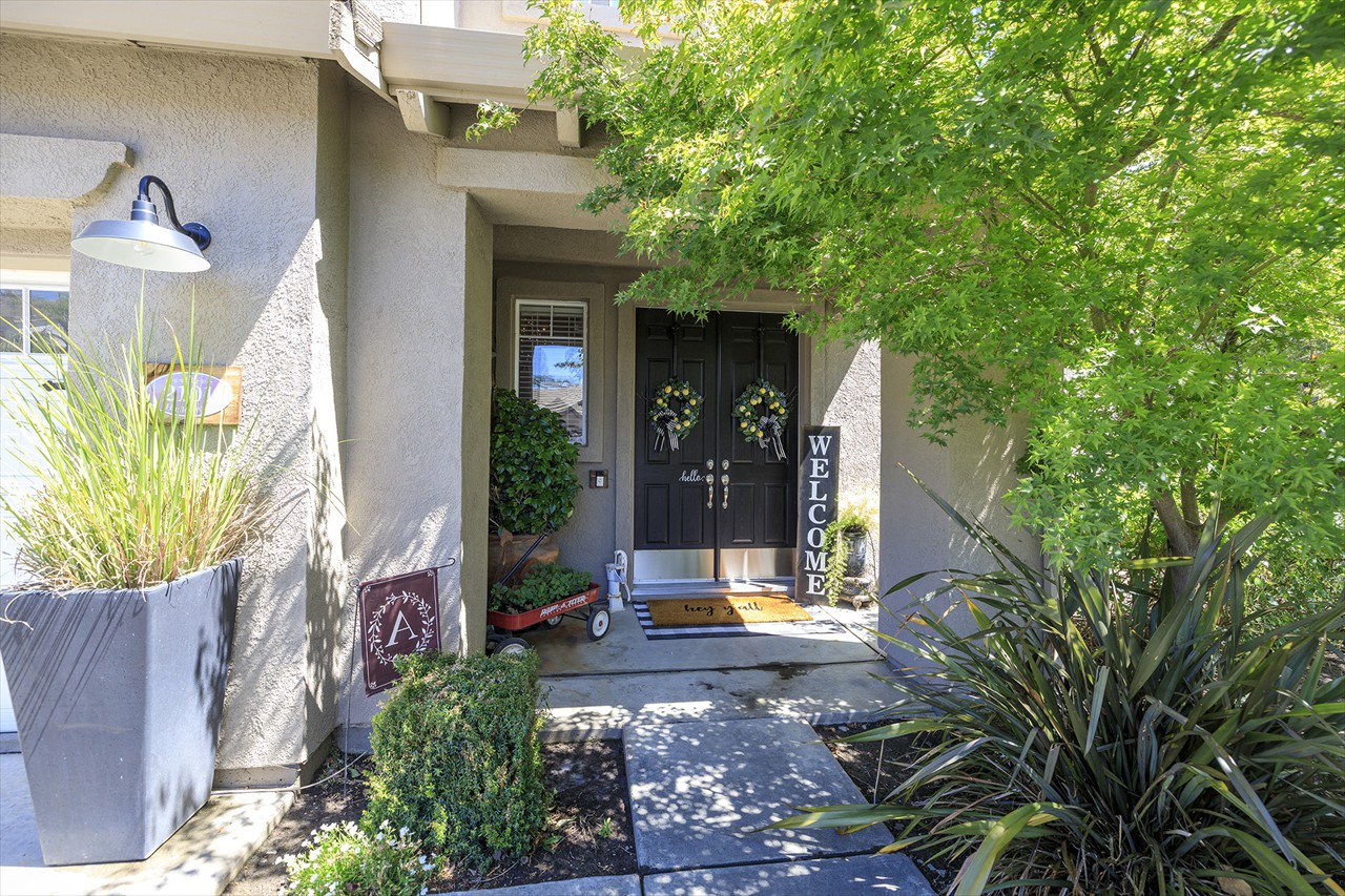 2120 Huxley Way, Modesto CA 95356