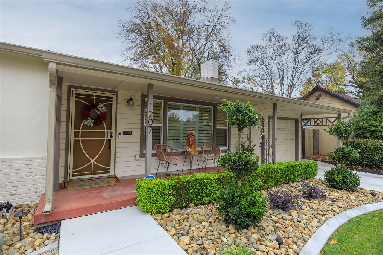 1207 Grantland Court, Modesto CA 95350