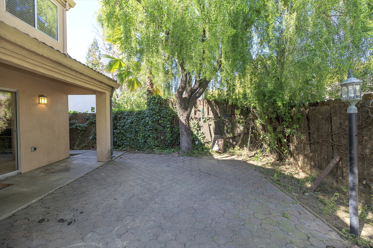 4 Bed 3 Bath 2310 Sq Ft on .1099 Acre $529,500