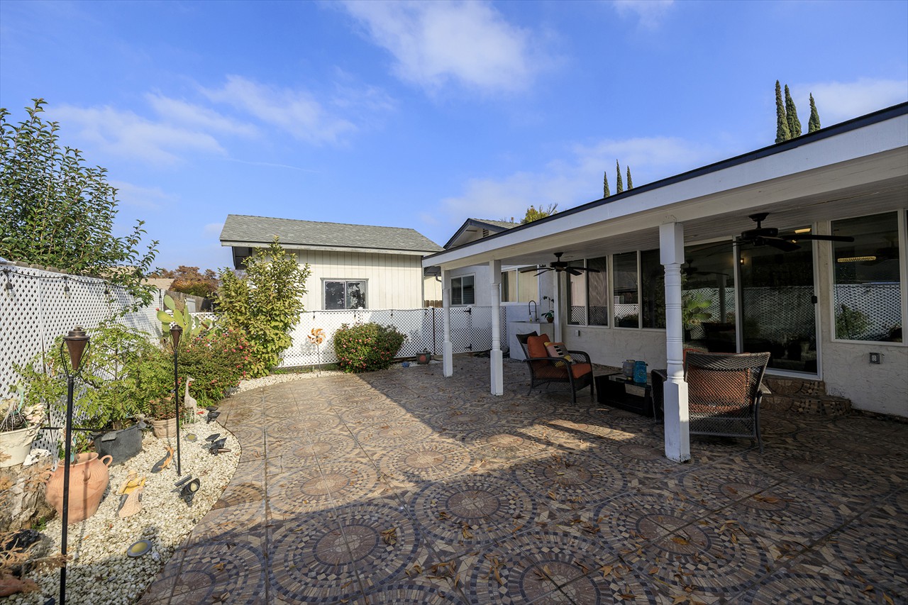3 Bed 2 Bath 1718 Sq Ft on .1761 Acre $498,988