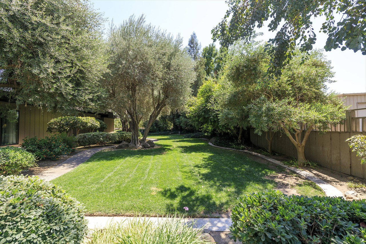 820 Charles Street, Hughson CA 95326