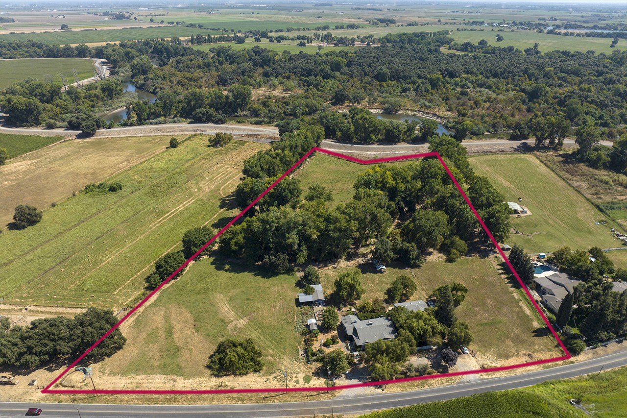 6934 Division Road, Manteca CA 95337