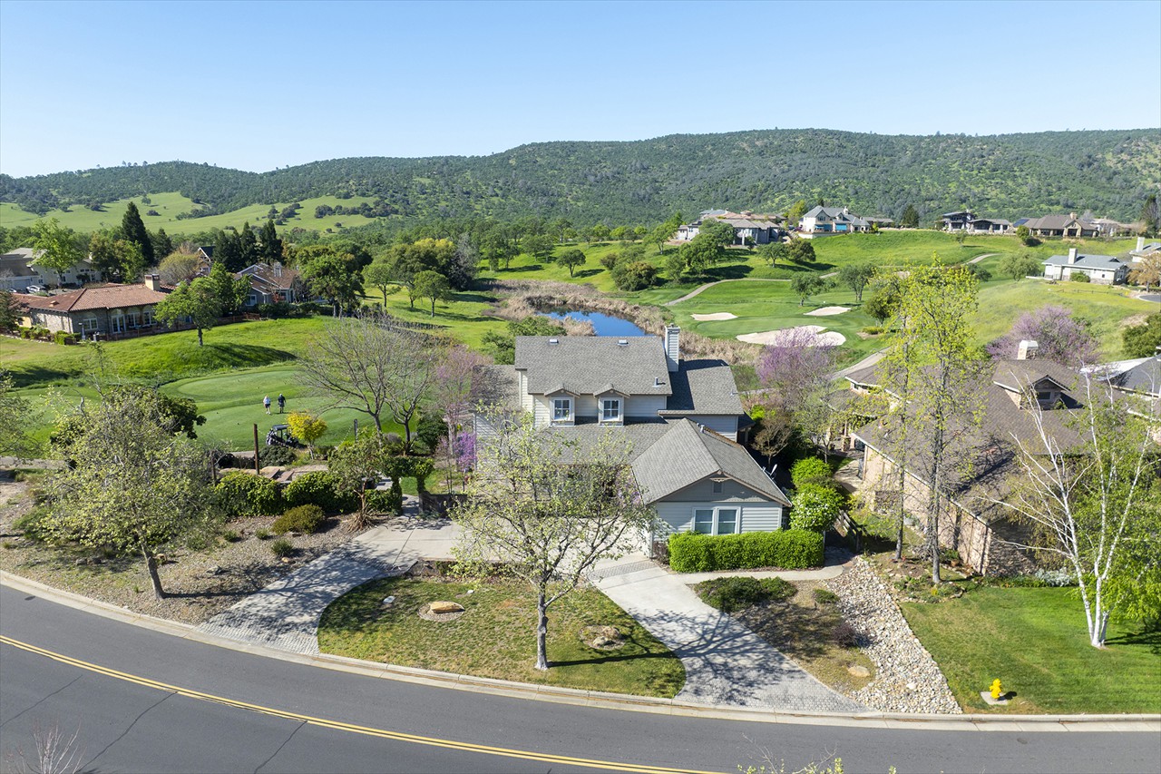 2300 Oak Creek Drive, Copperopolis CA 95228