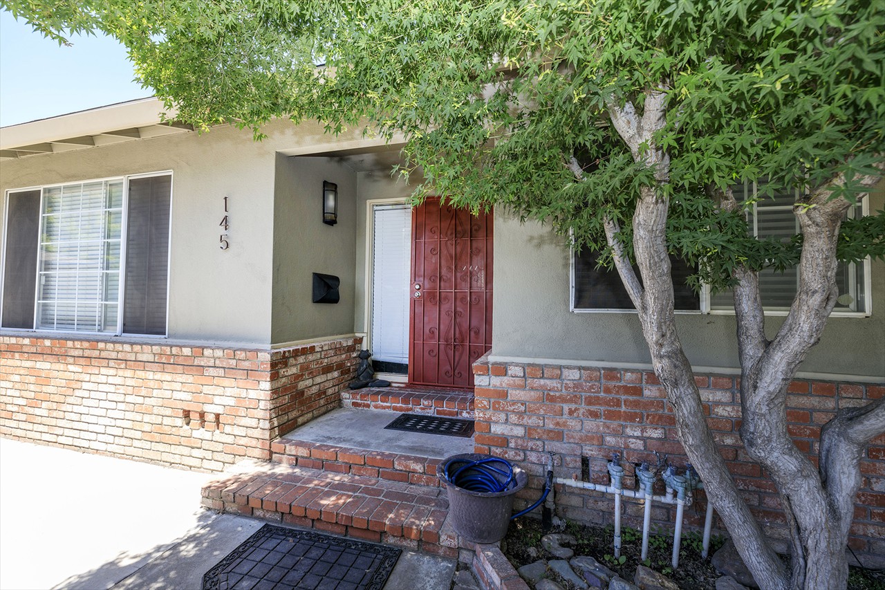 145 North Avenue, Turlock CA 95382