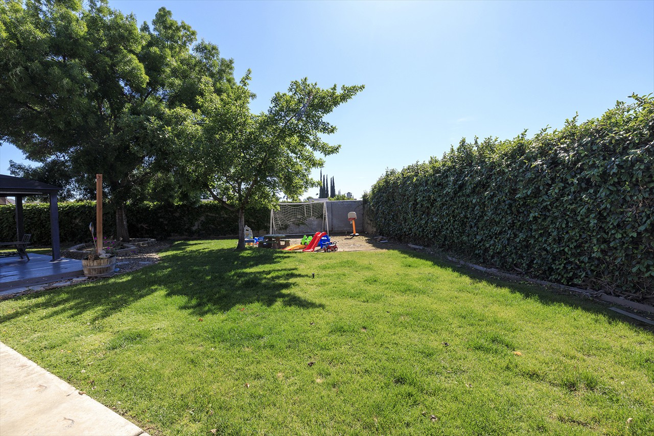 3 Bed 2 Bath 1516 Sq Ft on .2363 Acre $499,000