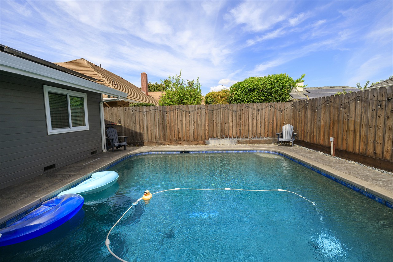 4 Bed 2.5 Bath 2549 Sq Ft on .1913 Acre $709,000