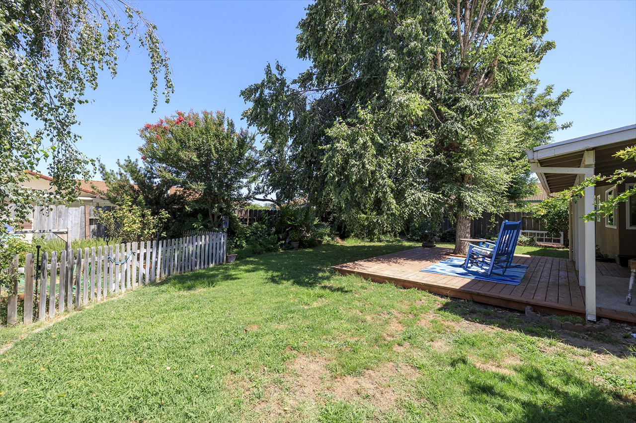 3 Bed 2 Bath 1589 Sq Ft on .1837 Square Ft