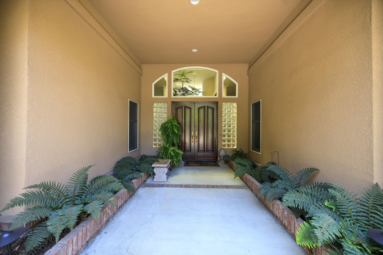3304 Fleur De Lis Drive, Modesto CA 95356